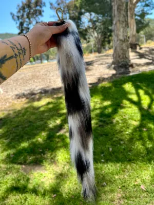 Black & White Hue Speckle Tail