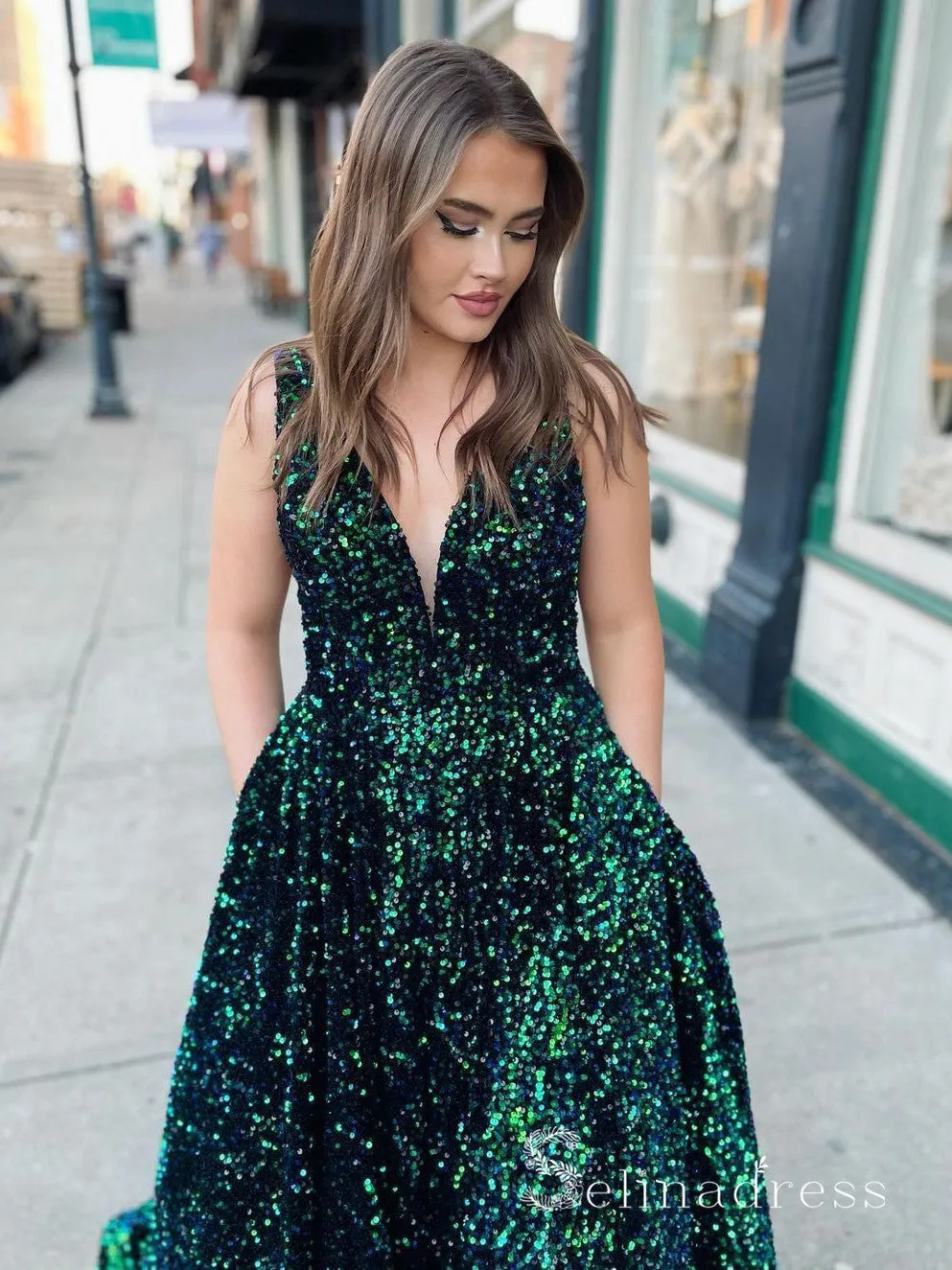 Chic A-line V neck Sequins Green Long Prom Dresses Sparkly Evening Dress CBD293