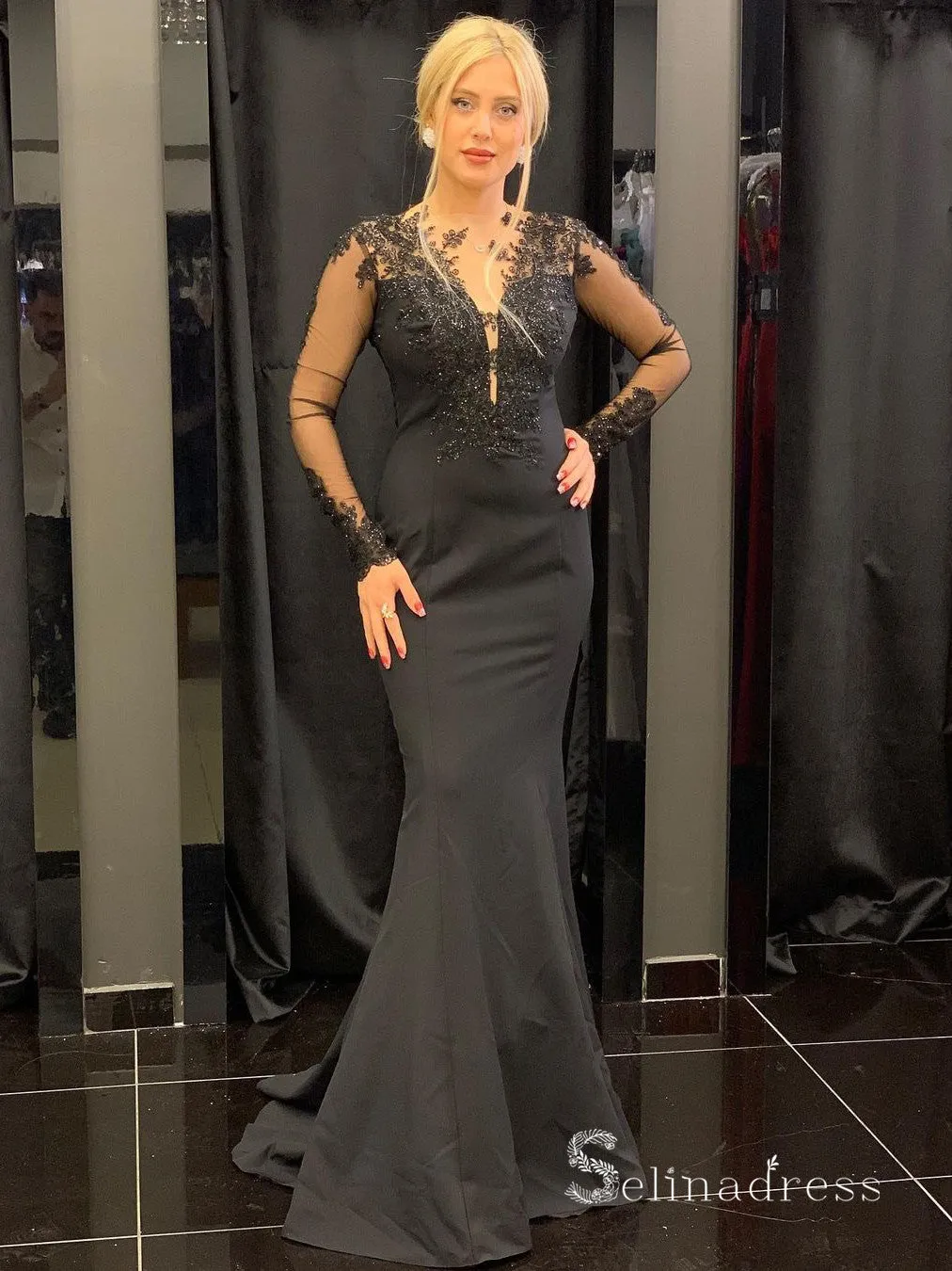 Chic Mermaid Scoop Black Long Prom Dresses Long Sleeve Applique Evening Gowns MHL2810